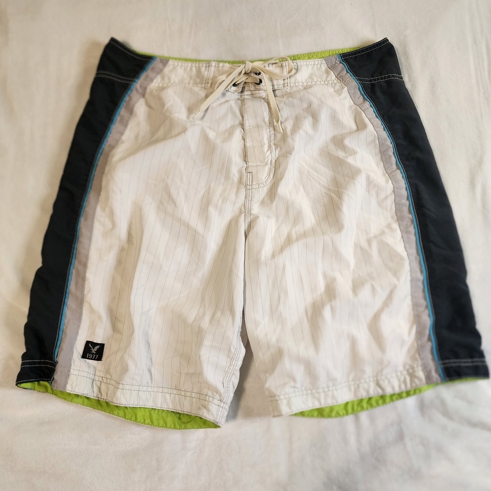 American Eagle Men's Swim Trunks Board Shorts, Mesh Lining, Hidden Pocket 36 EUC
